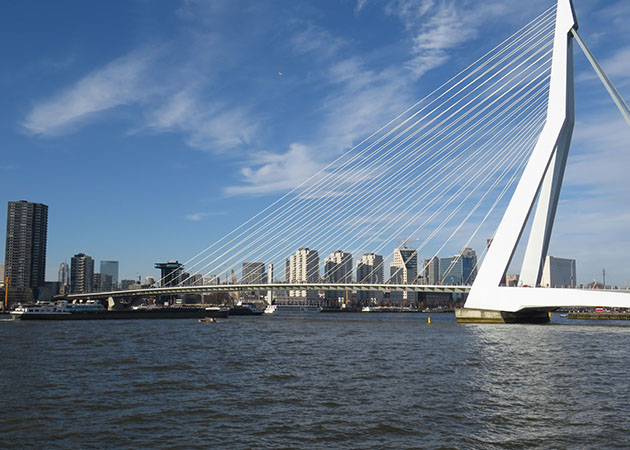Bezoek de indrukwekkende skyline